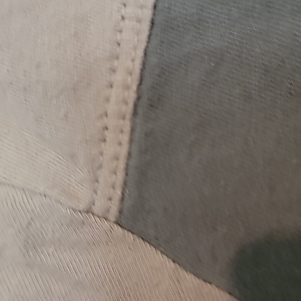 Gap Men's 2 color tee - Picture 3 of 3